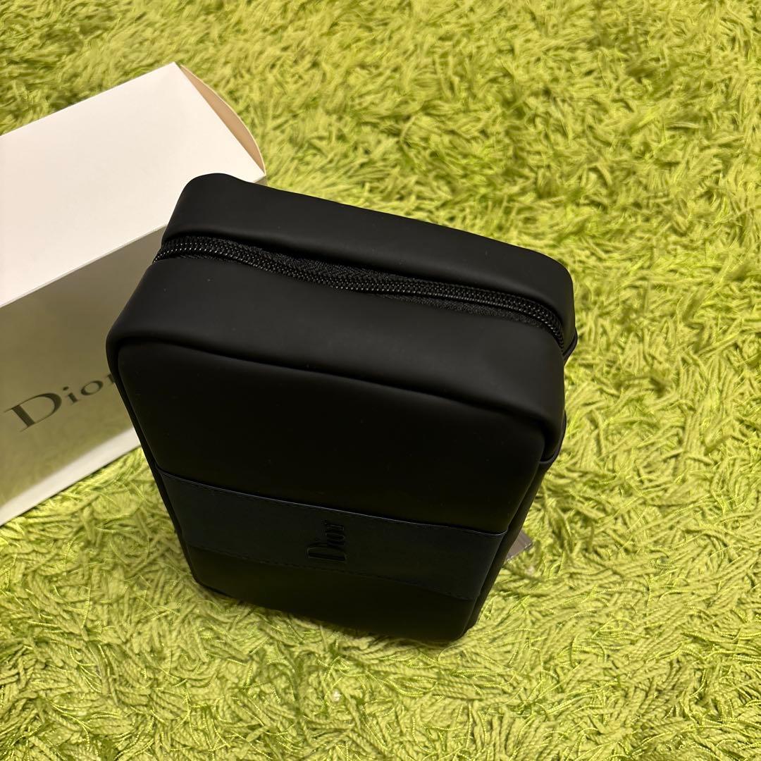 【Dior】新品✨トラベルポーチ　バック　化粧ポーチ　大容量　上品黒青カラー