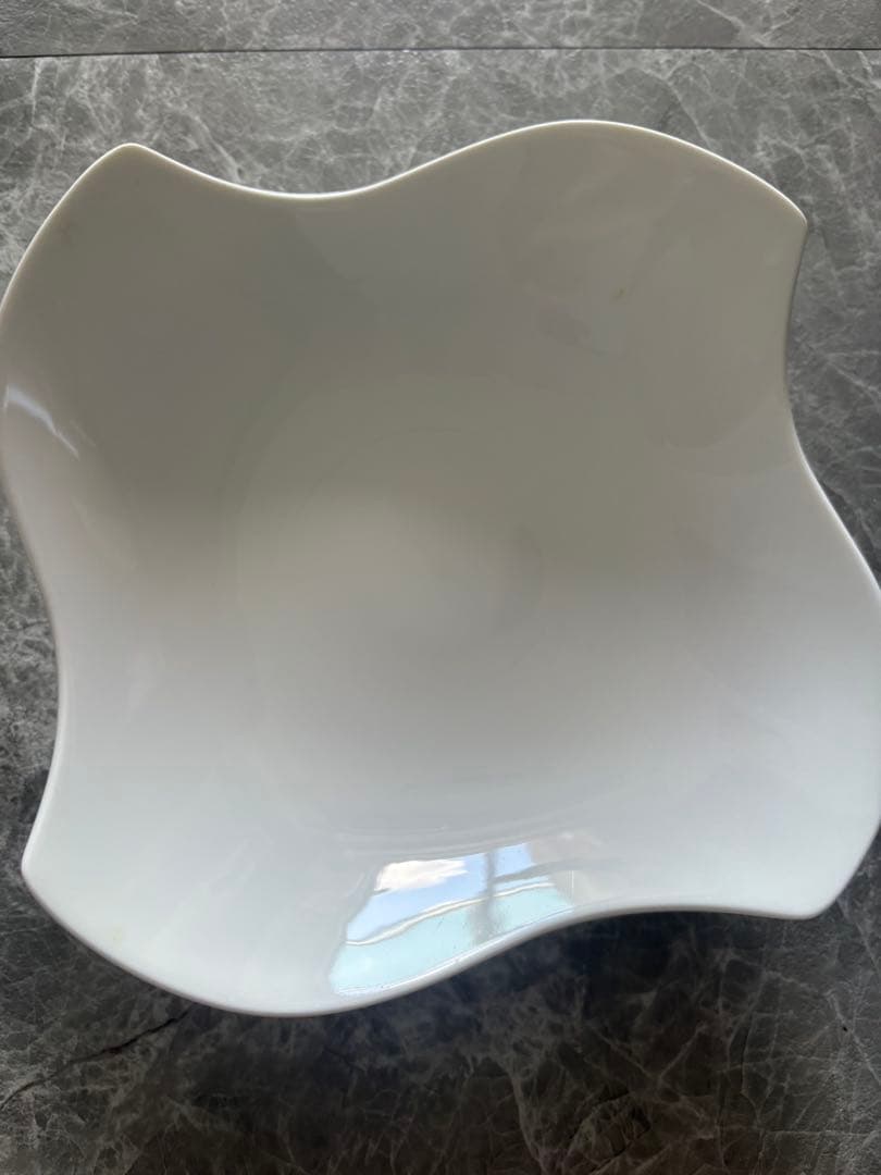 ブランド食器セット（白・黒・楕円形）