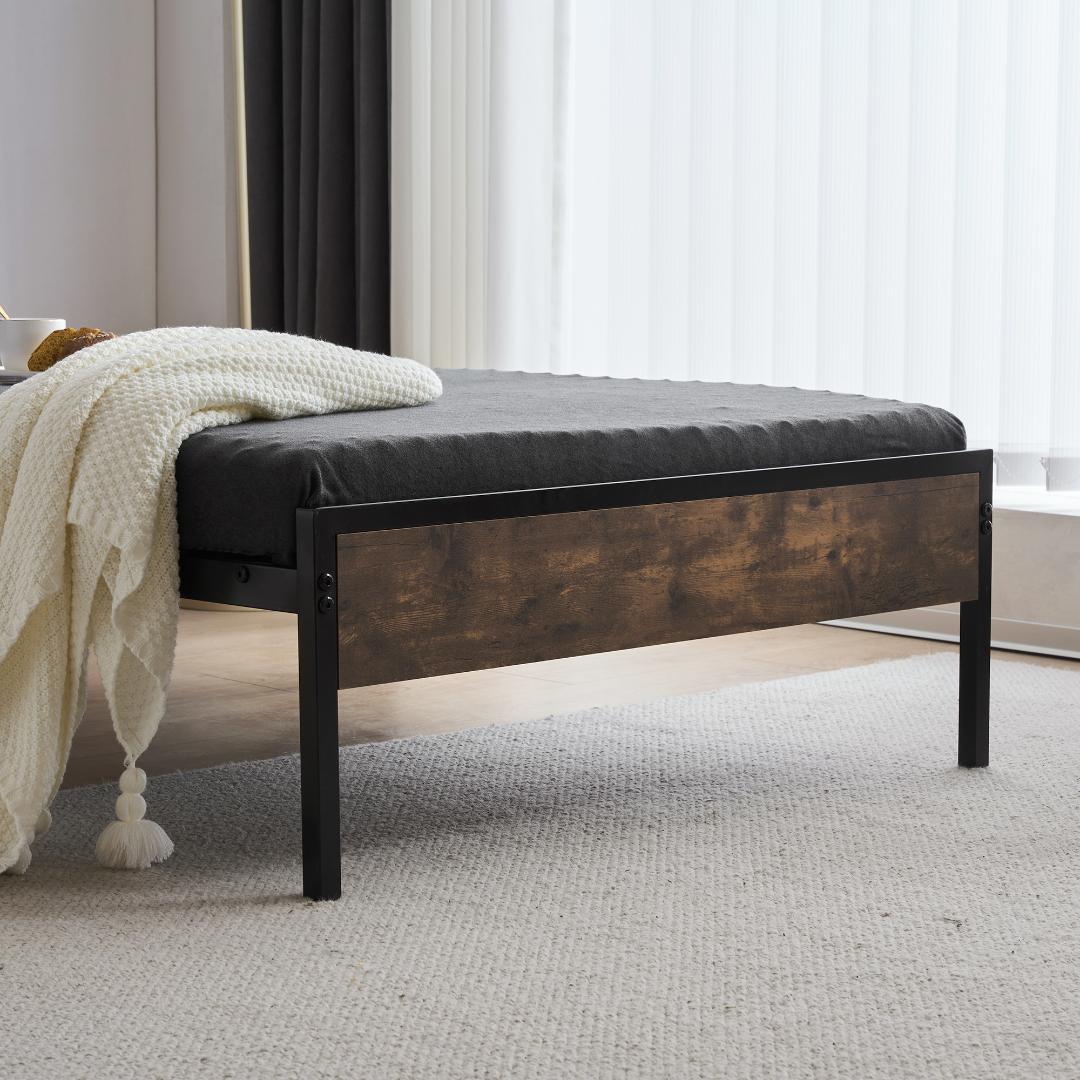 セール！【D・ダブル】高級ベッドフレーム・コンセント付き　BROWN