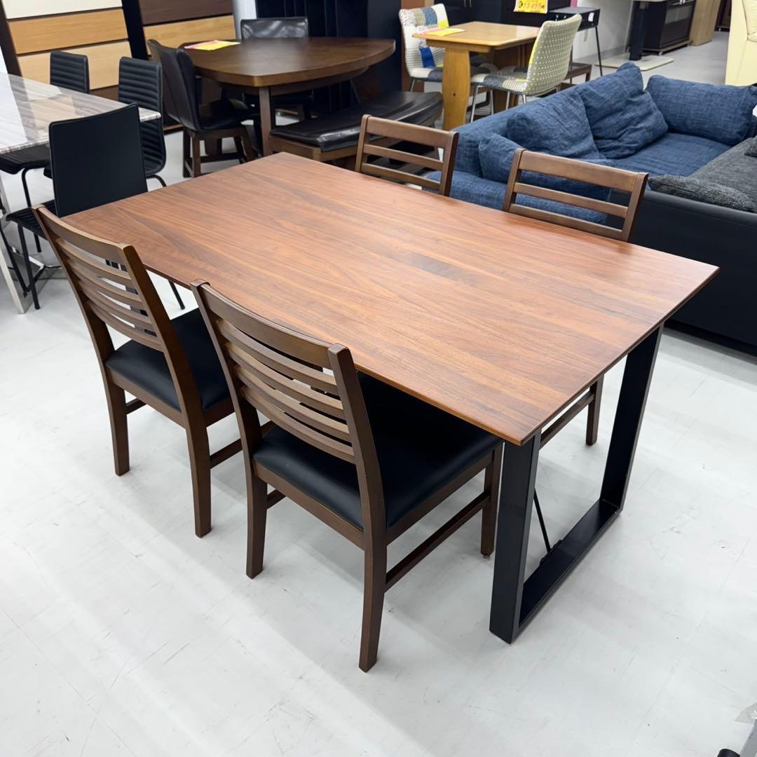 【新品同様‼️】定価数十万♪シギヤマ家具 150cm幅4人掛けダイニングテーブル