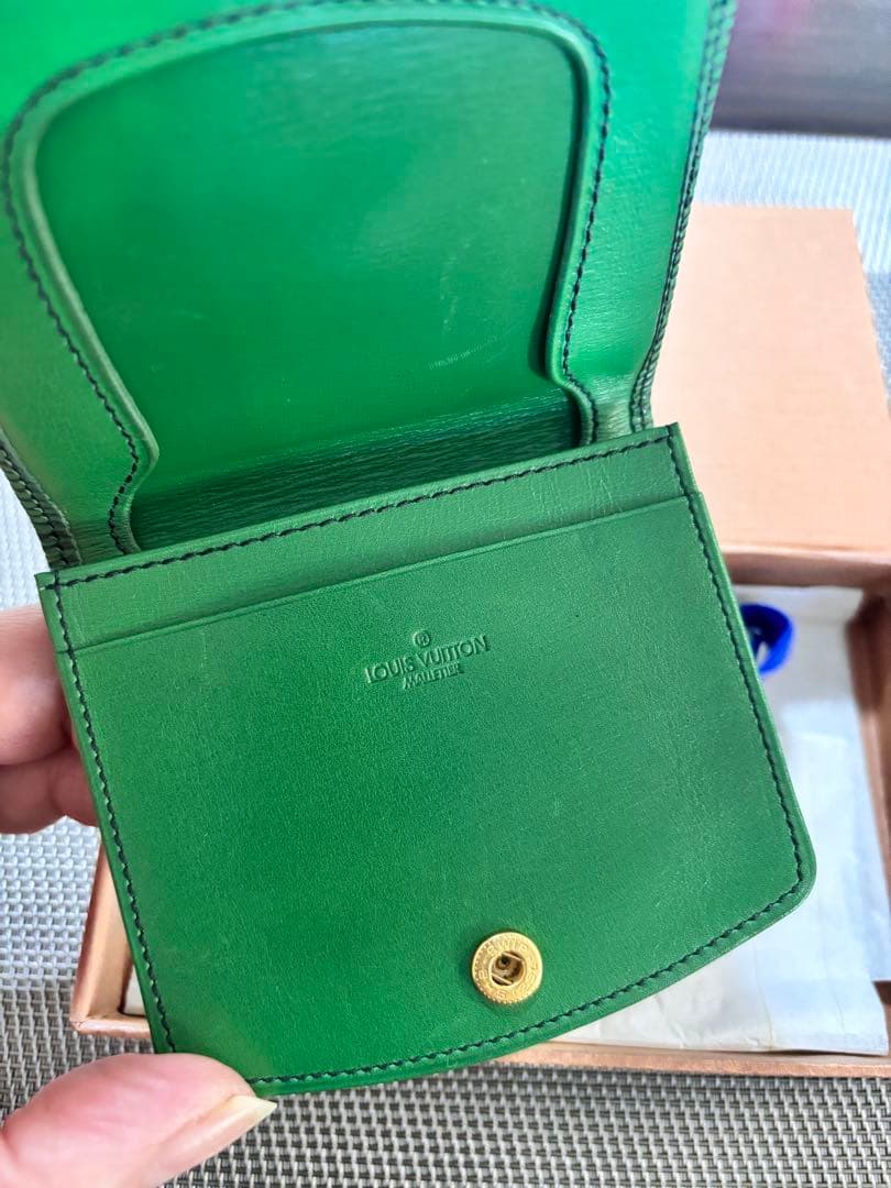 ルイヴィトンエピケース美品