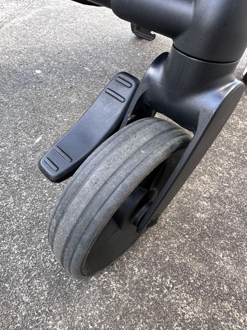 りあ アップリカ ルーチェフリーAB(2024年7月購入) ベージュ