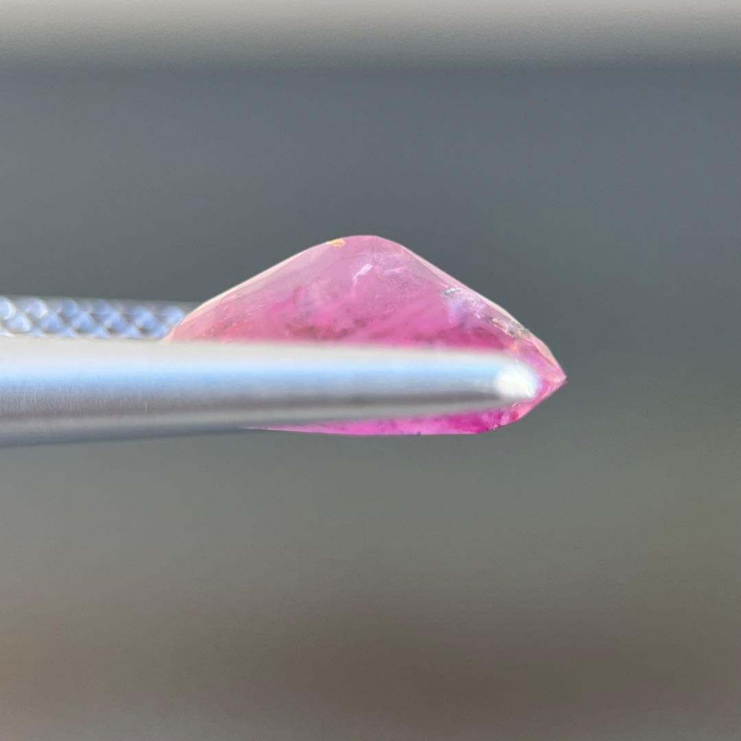 スリランカ産非加熱天然ルビールース