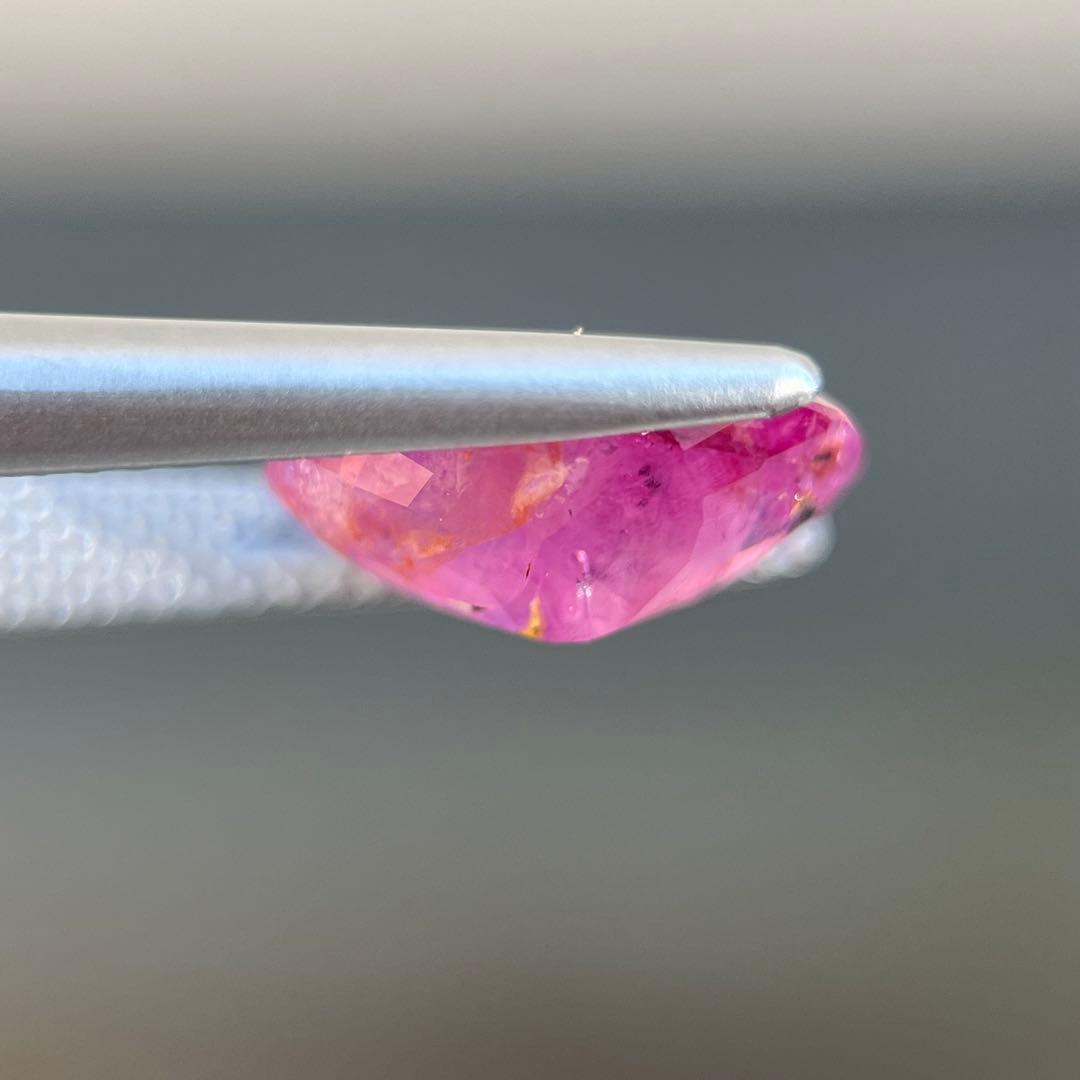 スリランカ産非加熱天然ルビールース