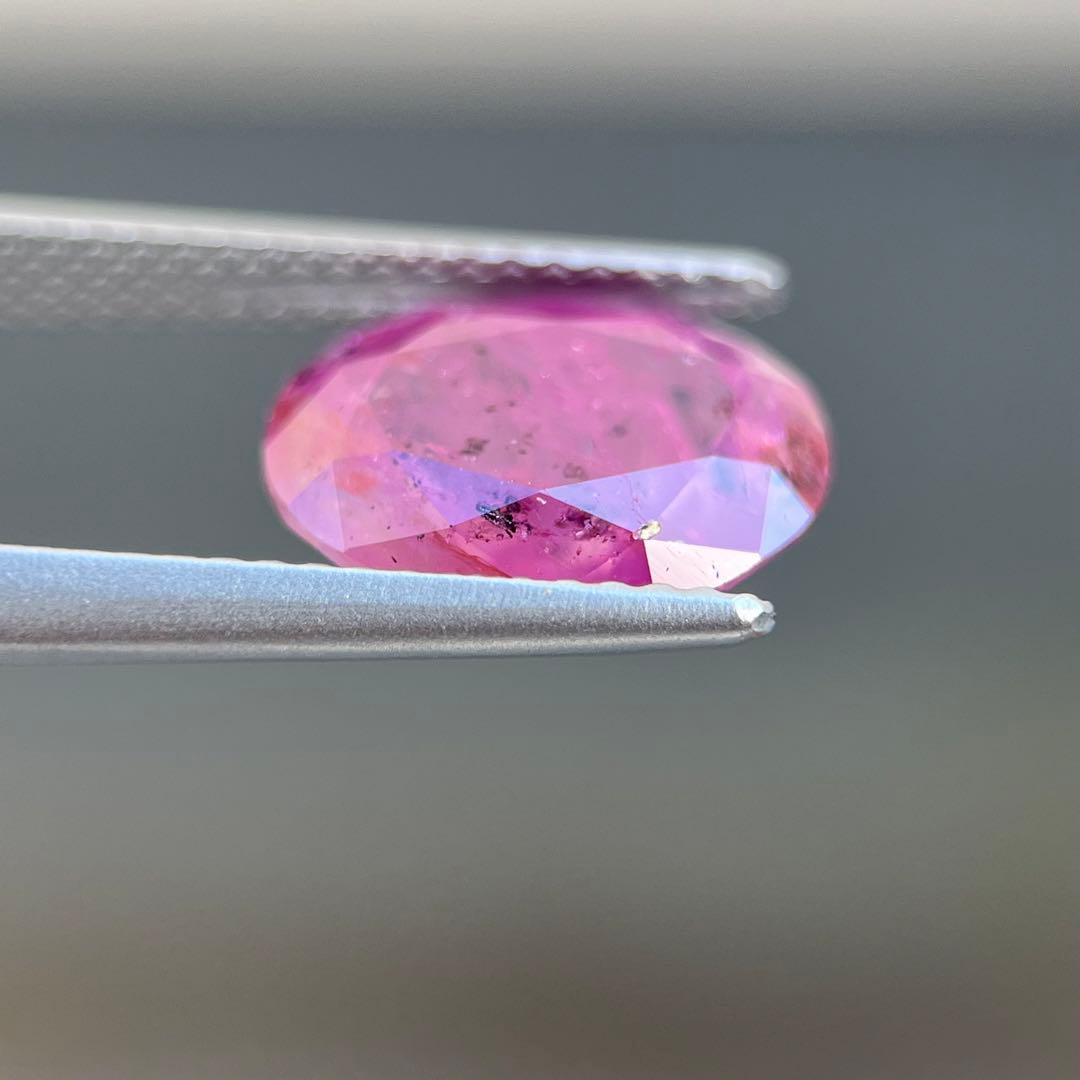 スリランカ産非加熱天然ルビールース