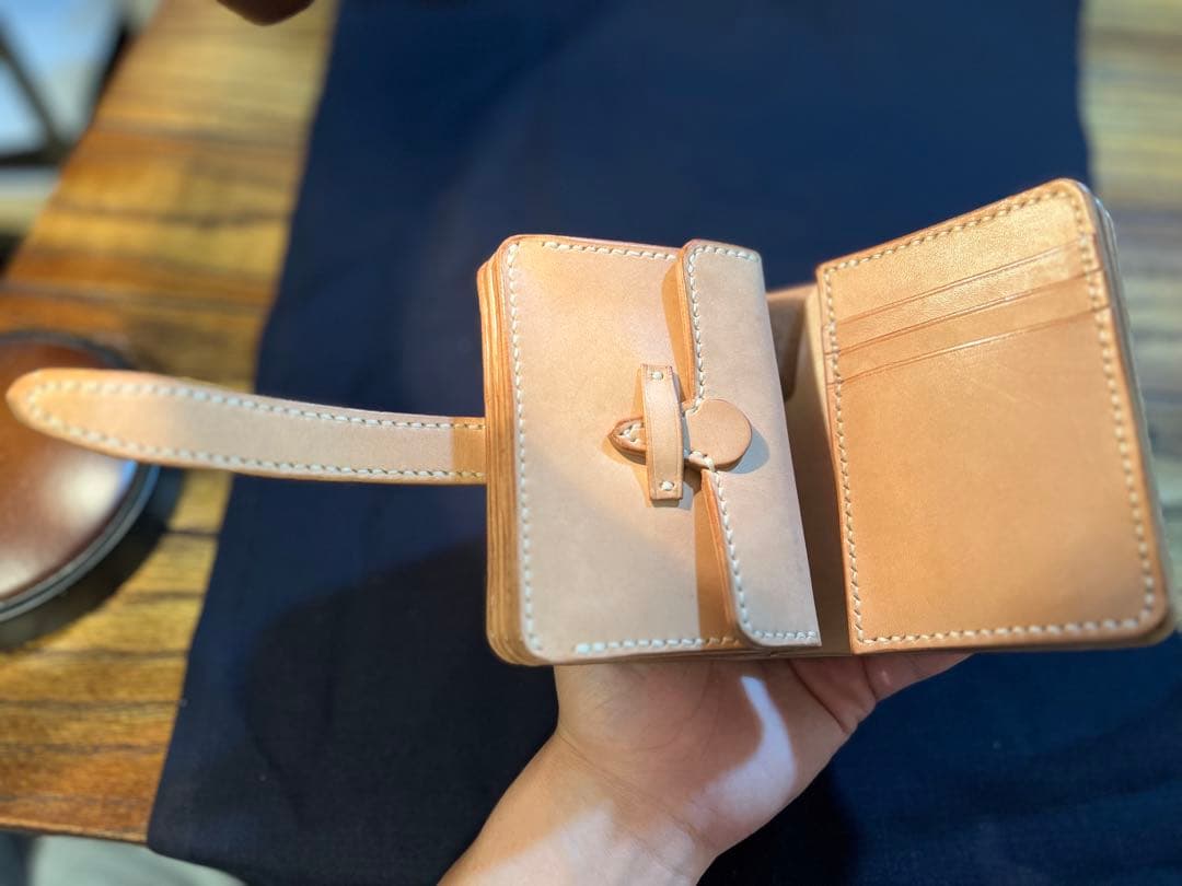 専用ご依頼品　ミドルウォレット？ミニウォレット？財布　ヌメ革