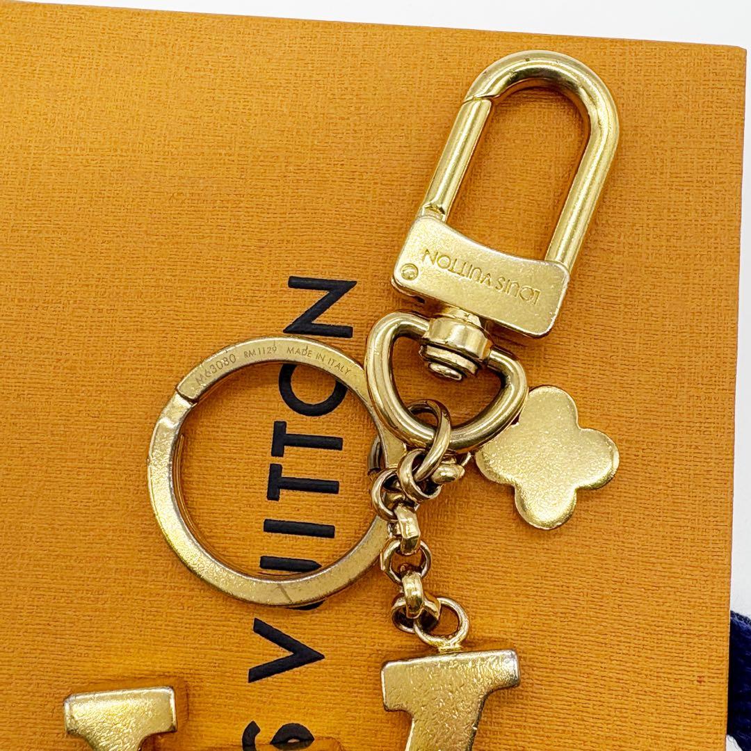 LOUIS VUITTON ルイヴィトン　ポルトクレ　カプシーヌ　キーリング