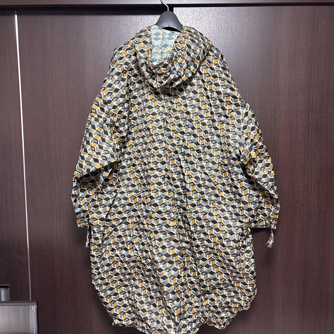 UNDERCOVER ✖️KiU コラボレインギア ポンチョ fuck柄