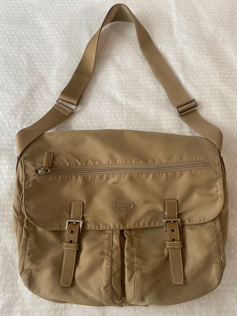 プラダ　PRADA ショルダーバッグ　斜めがけ　ナイロン　ベージュ系　ビンテージ