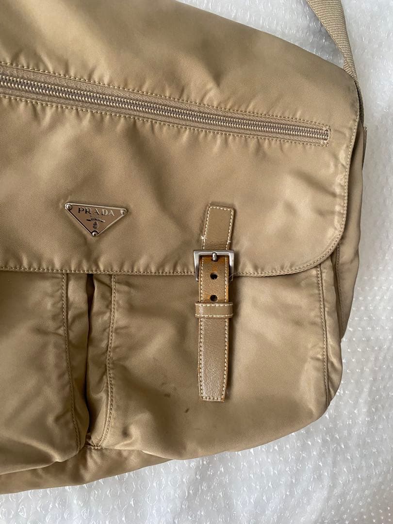 プラダ　PRADA ショルダーバッグ　斜めがけ　ナイロン　ベージュ系　ビンテージ