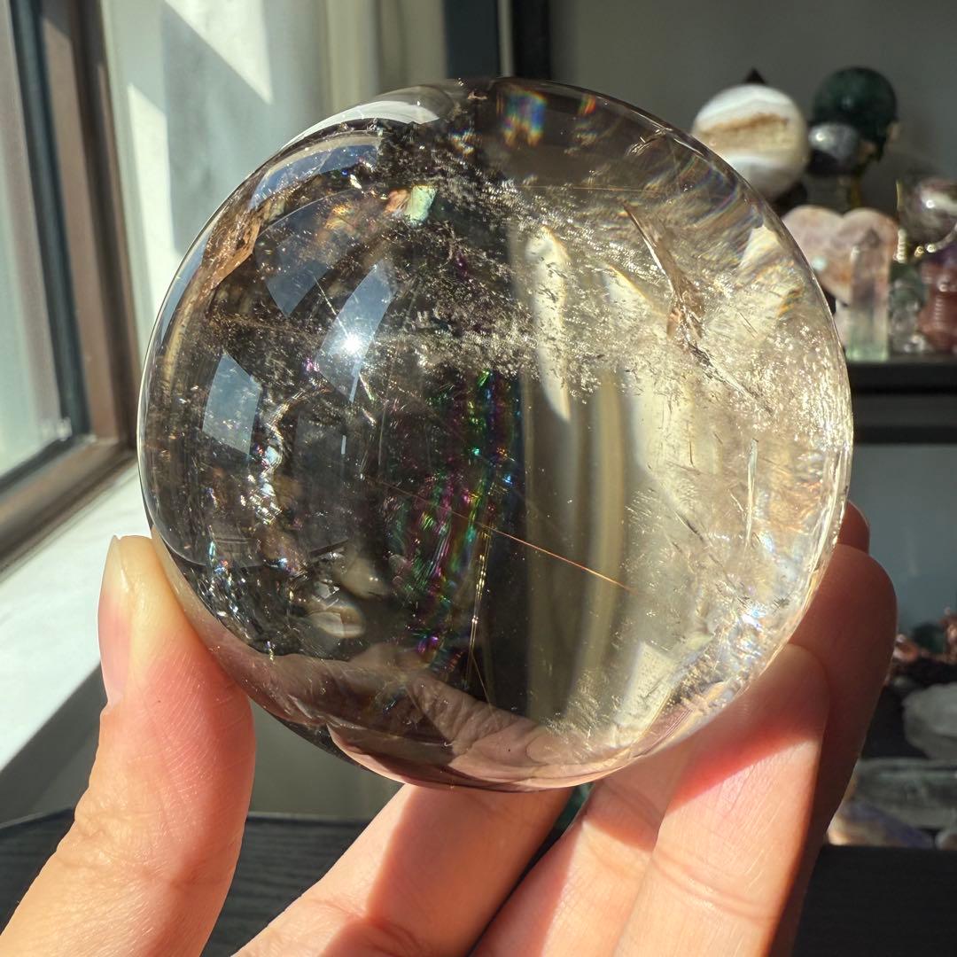天然石ルチルクォーツ共生スモーキークォーツのスフィア　丸玉NO.100914