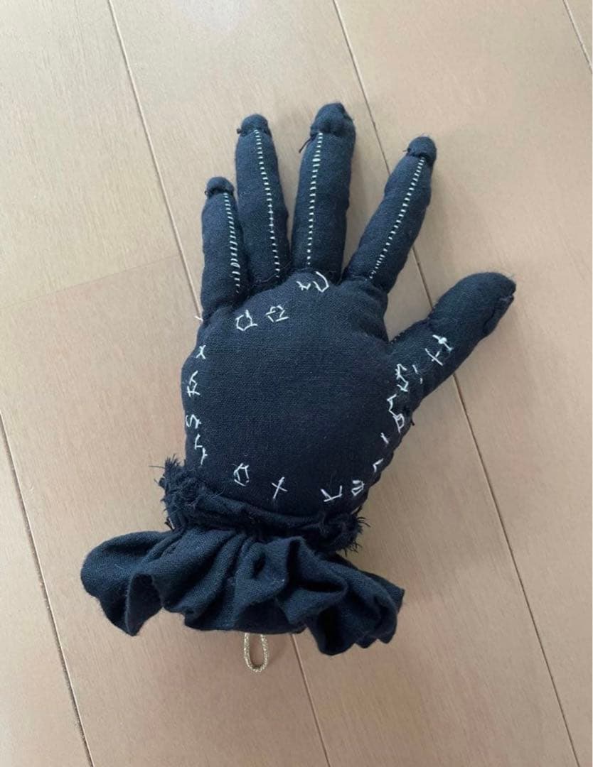 aiueaoui ハンドオブジェ オーナメント 刺繍