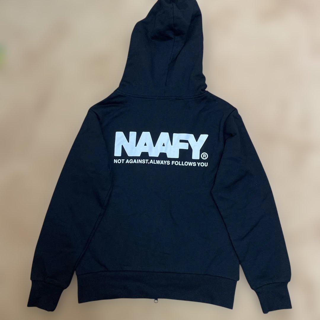 NAAFY パーカー