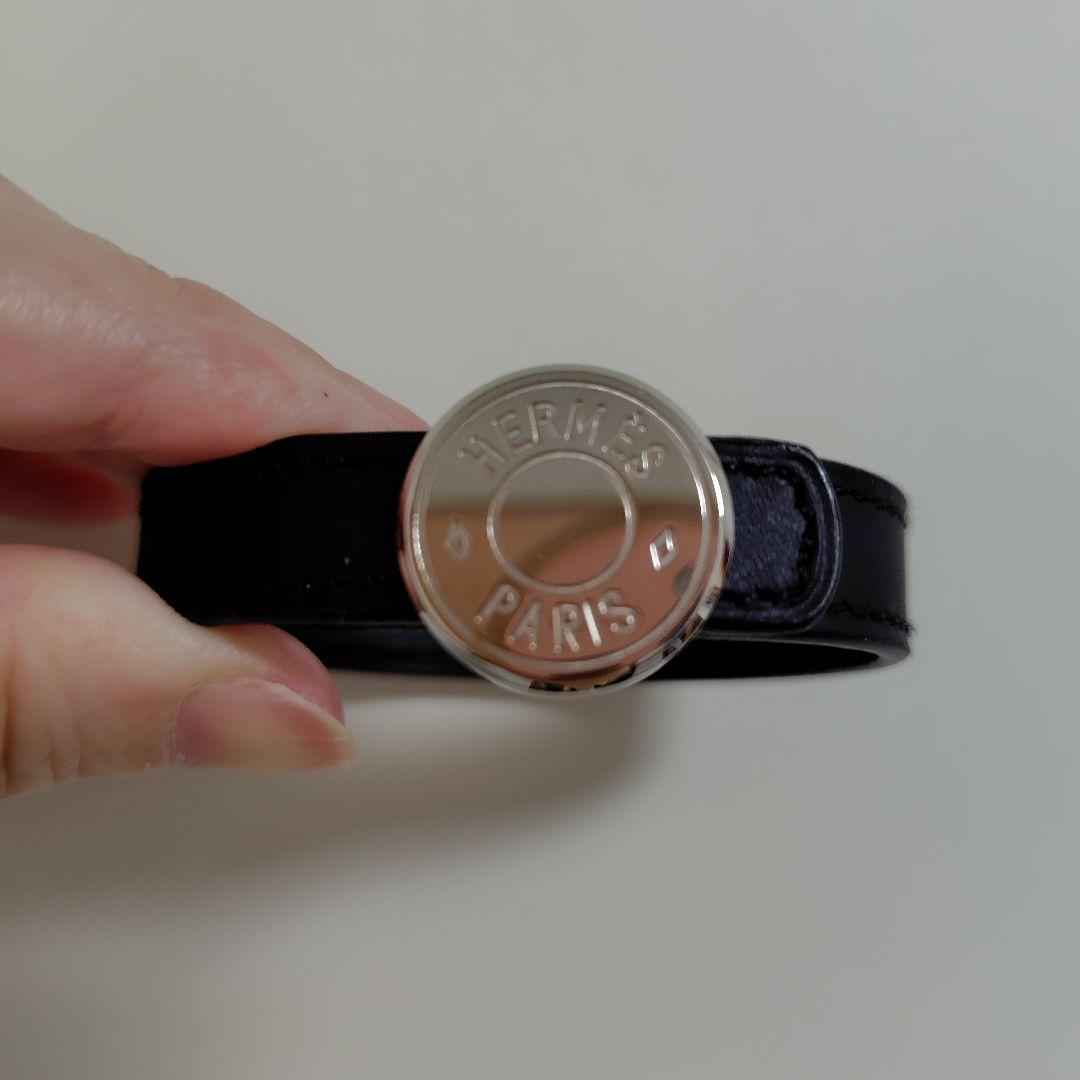 年末セール‼️HERMÈS レザーロゴ入り ブレスレット