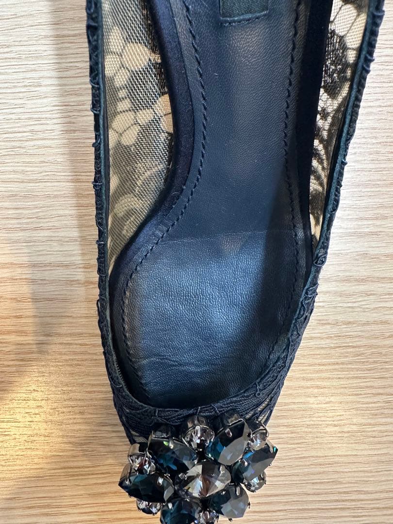 DOLCE & GABBANA ブラックレースパンプス