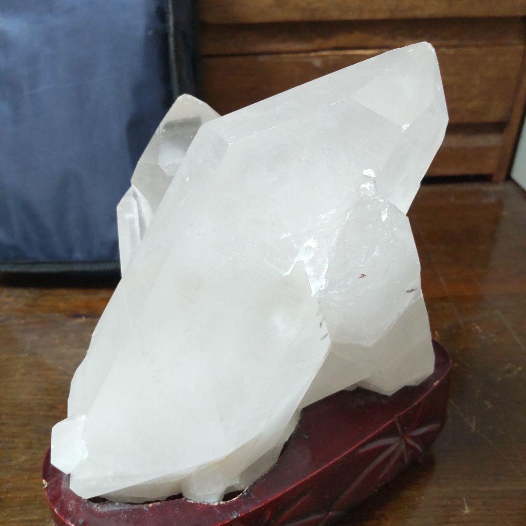 水晶、美形？置き石