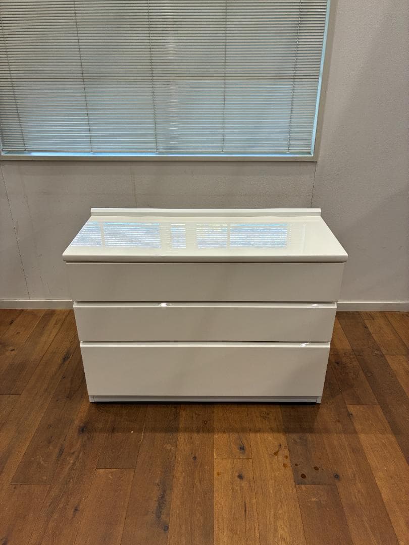 新井家具　ホワイト 3段ローチェスト　美品
