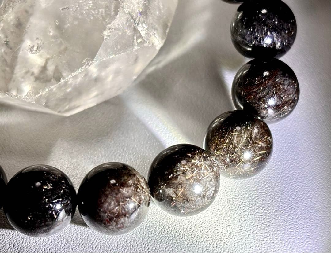 究極品質　幻のリアルブラックルチルクォーツのブレス　二酸化チタン針　12.2㎜