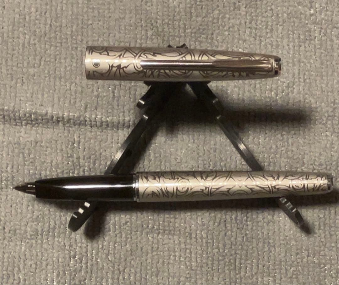 pilot パイロット シルバー エングレーブ 万年筆 プラチナ