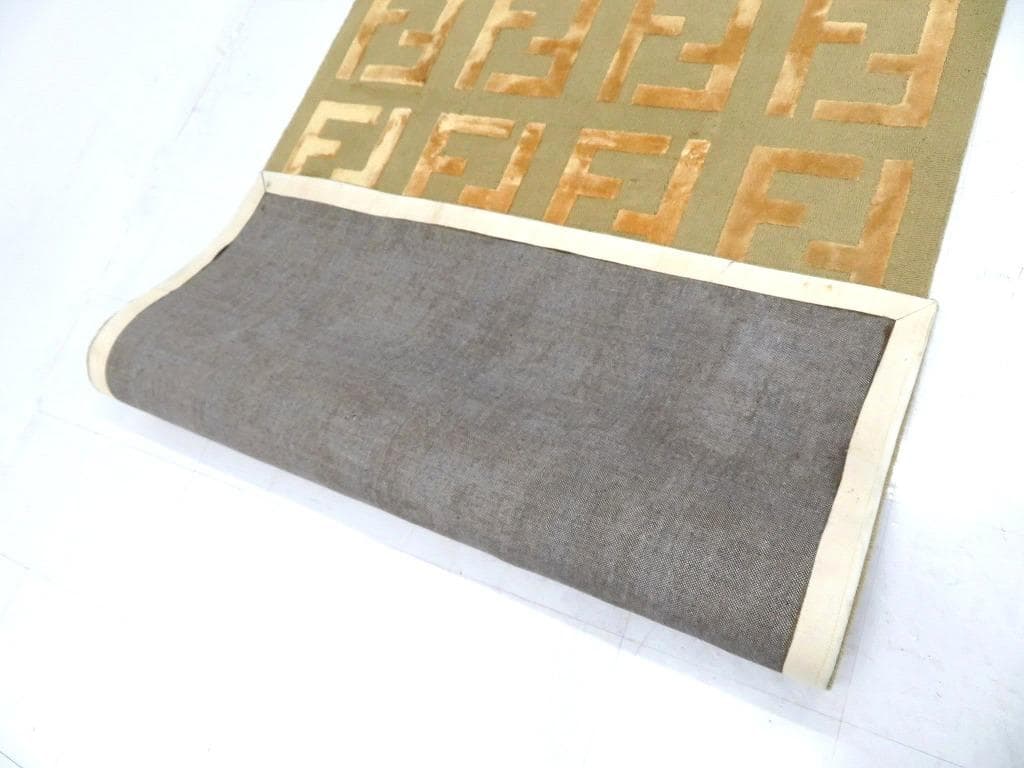 展示品　フェンディ　フェンディカーサ　fendi ラグ　絨毯　カーペット　高級