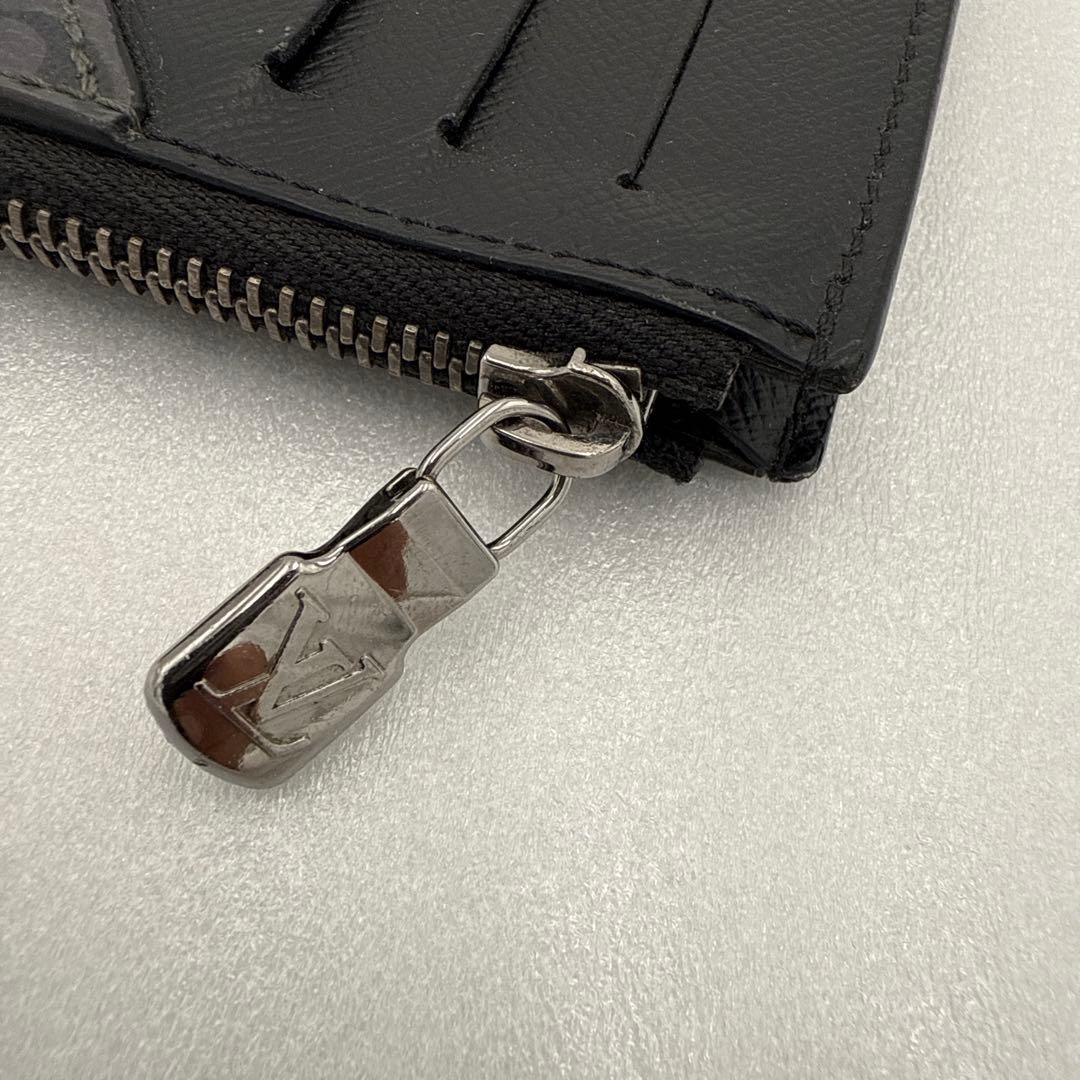 Louis Vuitton フラグメントケース　n302