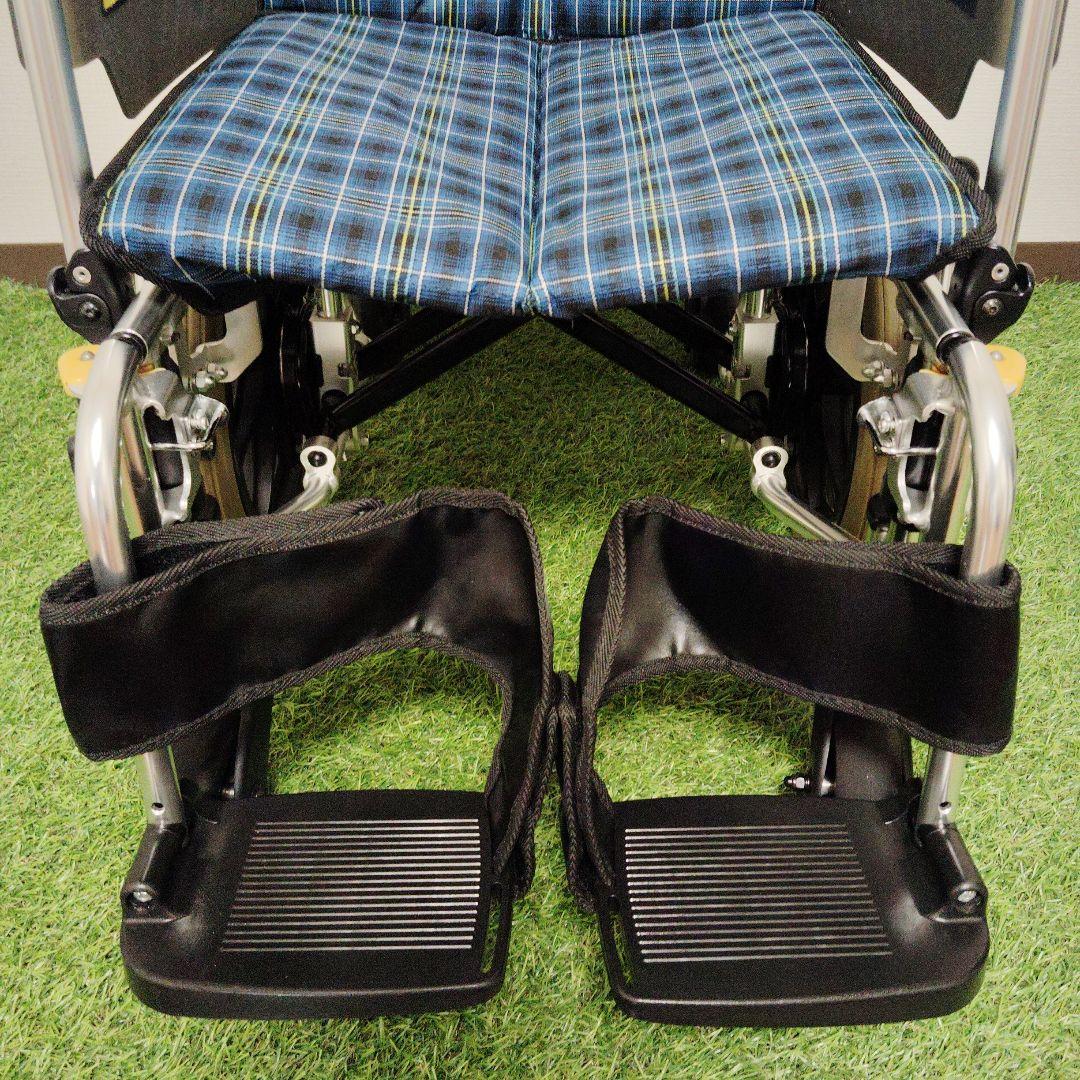 ミキ 介助型 多機能 コンパクト 6輪車椅子 SKT-6