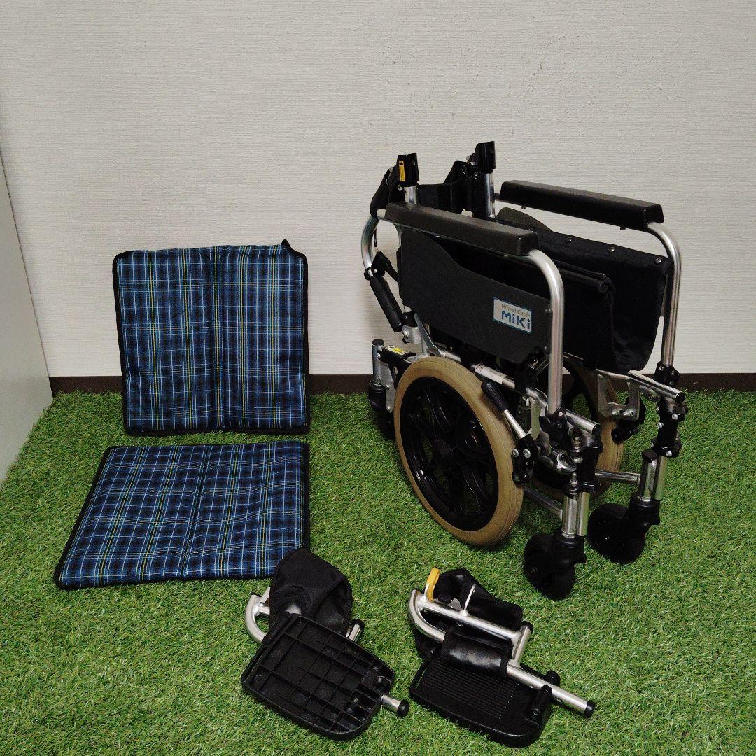 ミキ 介助型 多機能 コンパクト 6輪車椅子 SKT-6