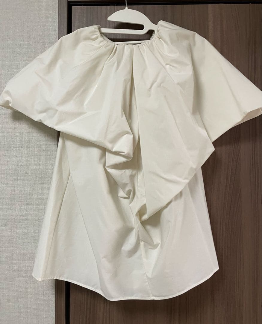 LOHEN ローヘン　バルーンカラーブラウス　ホワイト
