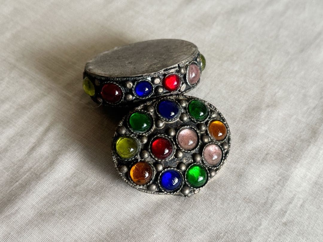 ガラスドームの装飾 ヴィンテージ 小物入れ ピルケース