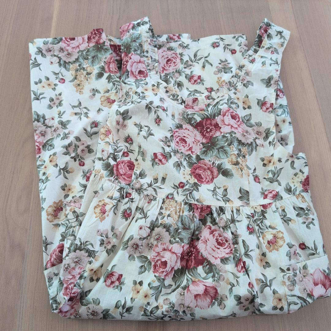 IKUKO イクコ フラワープリントエプロン 未使用品