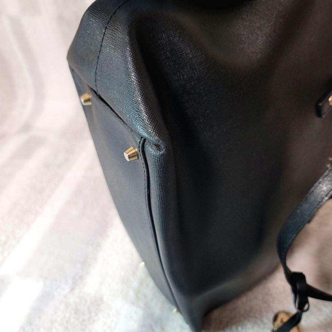 FURLA レザートートバッグ 黒 A4 チャーム 通勤 通学