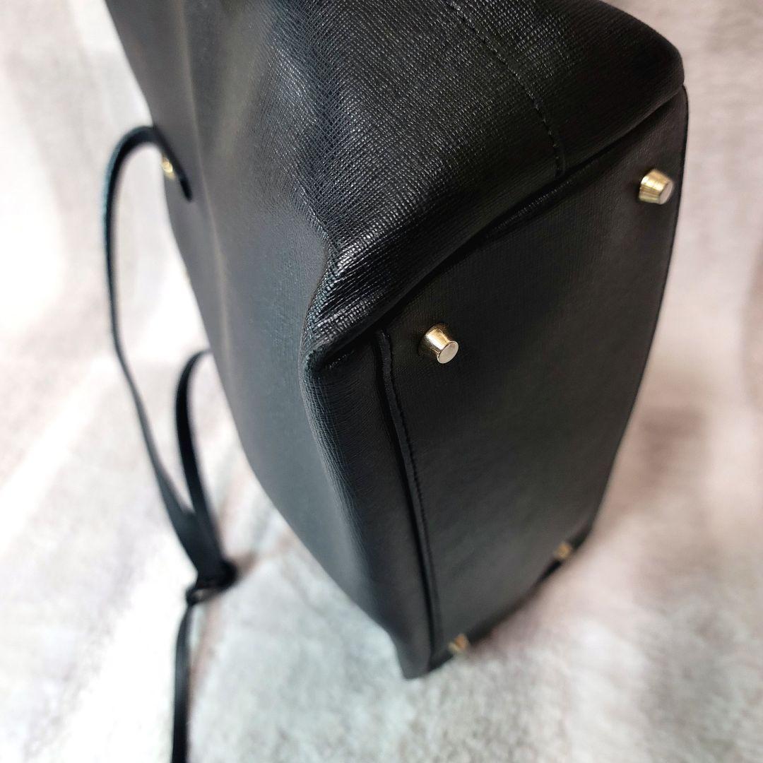 FURLA レザートートバッグ 黒 A4 チャーム 通勤 通学