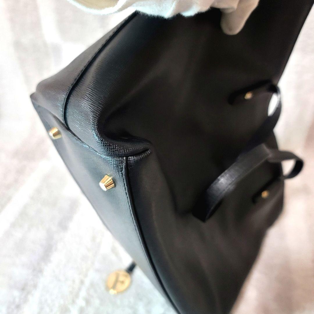 FURLA レザートートバッグ 黒 A4 チャーム 通勤 通学