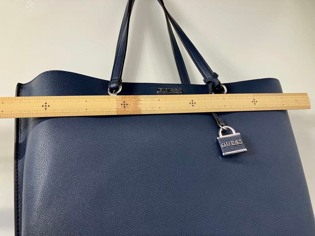 【新品未使用品】GUESS ネイビー トートバッグ