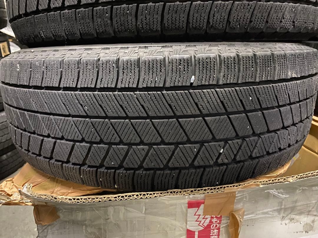 バリ溝　195/65R15 VRX3 ブリヂストン　スタッドレス4本セット