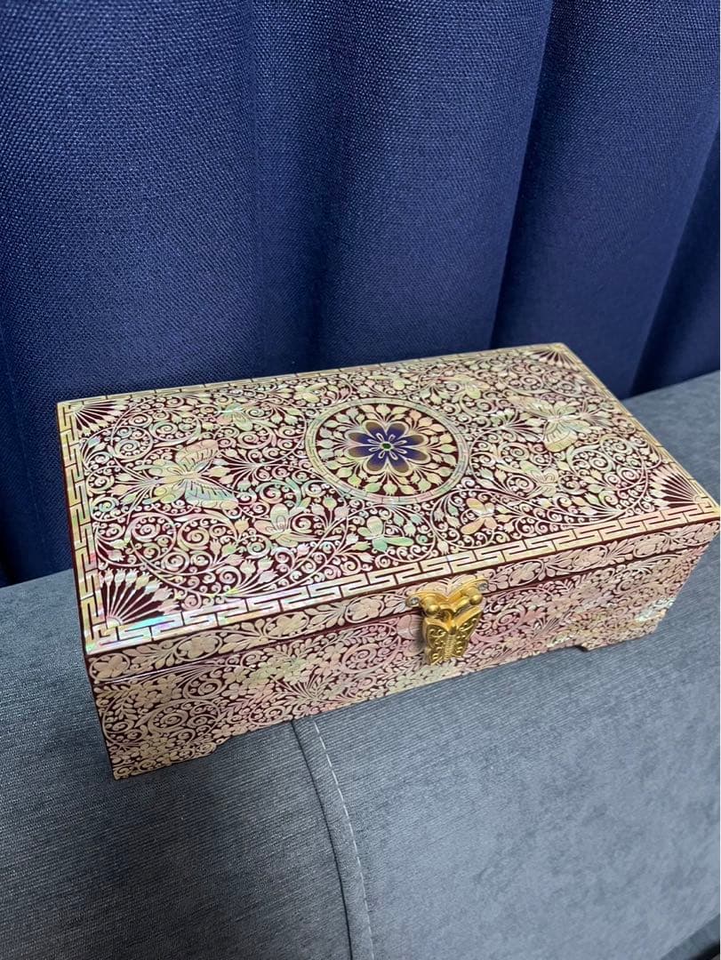 美品！ 螺鈿細工 蝶々 ジュエリーボックス