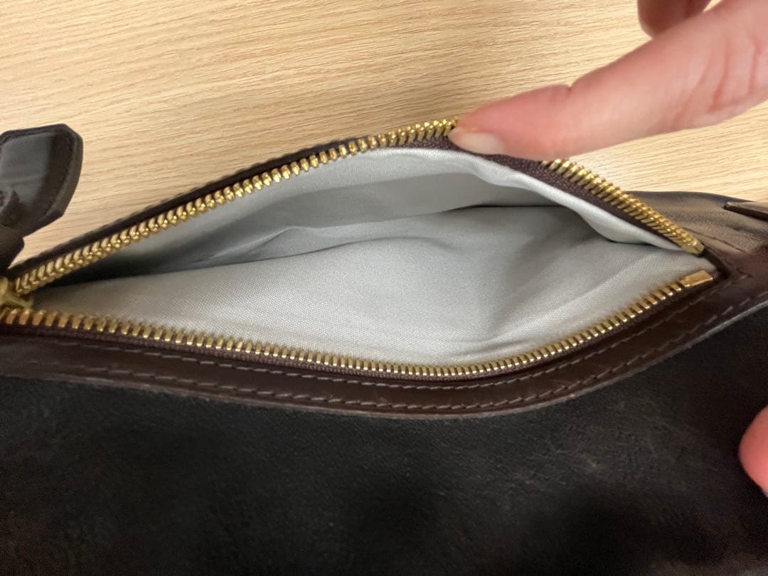 土屋鞄　アルマス　バッファローボディバッグ