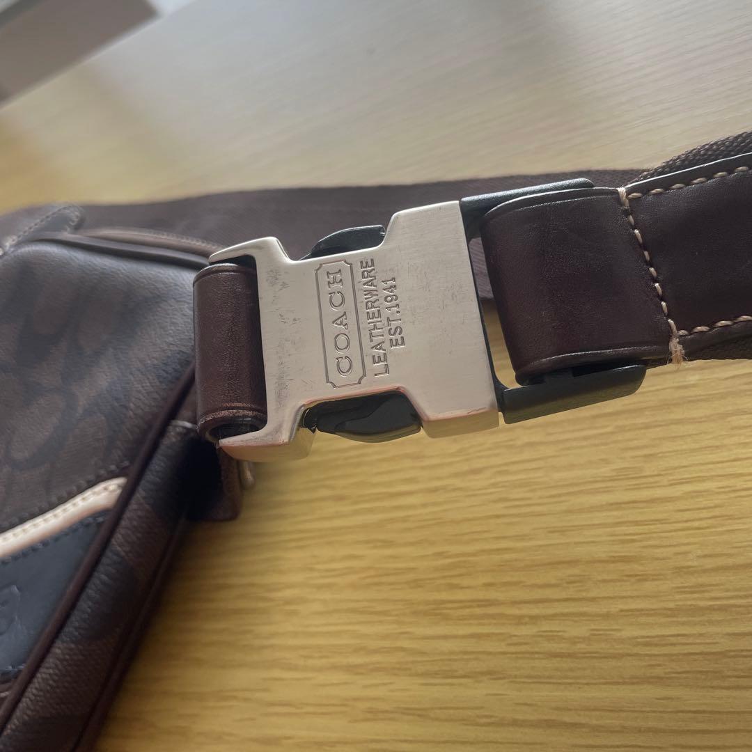 COACH ボディバッグ レザー ブラウン