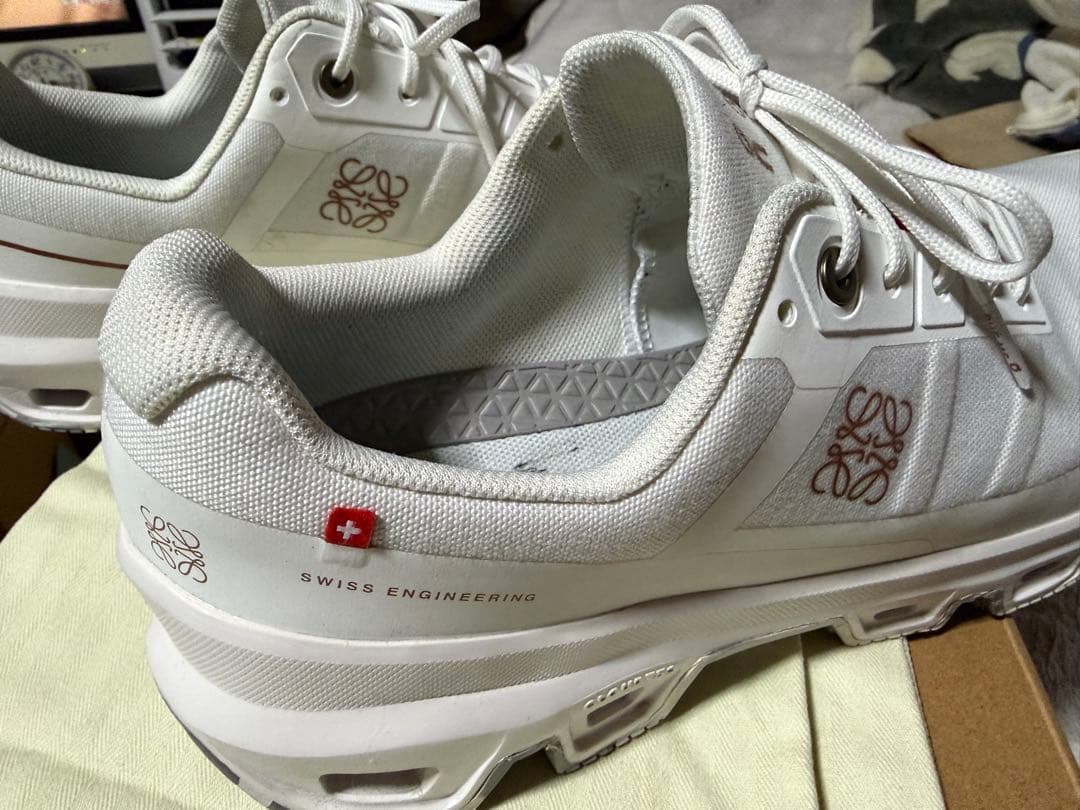 た*ず様 【美品】On LOEWE オン ロエベ コラボスニーカー