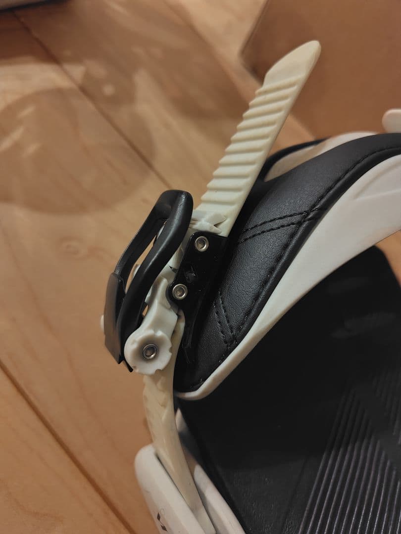 Burton ビンディング MISSION Mサイズ