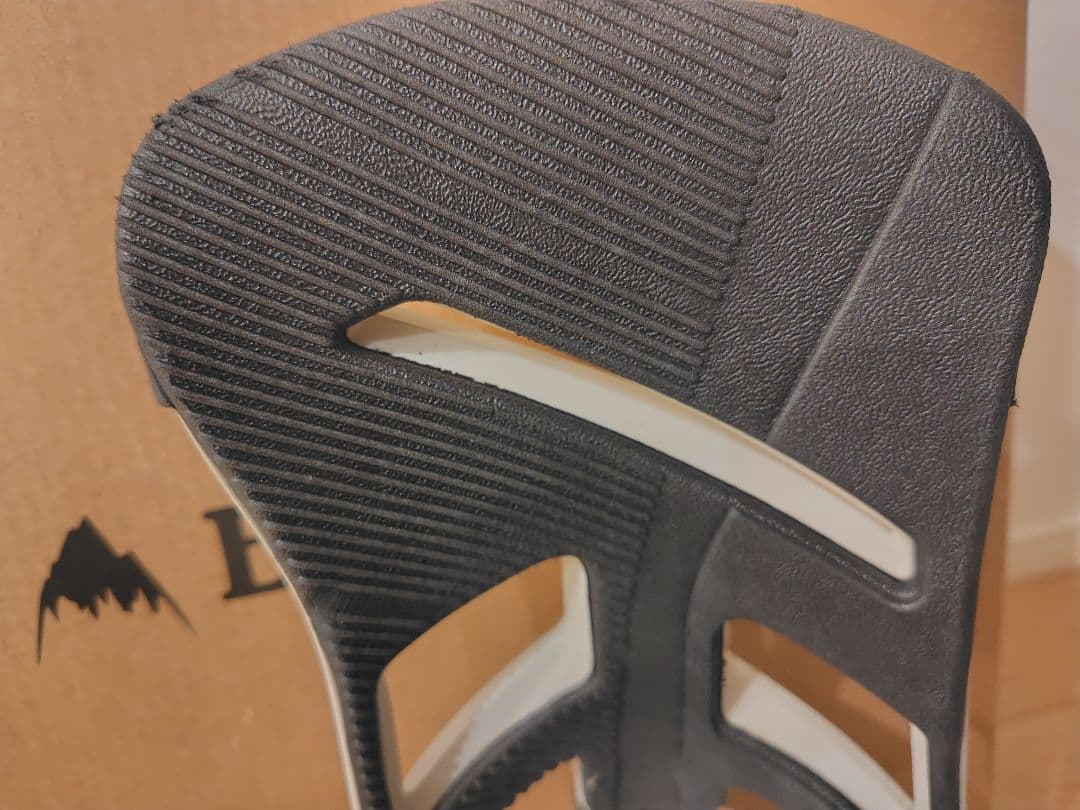 Burton ビンディング MISSION Mサイズ