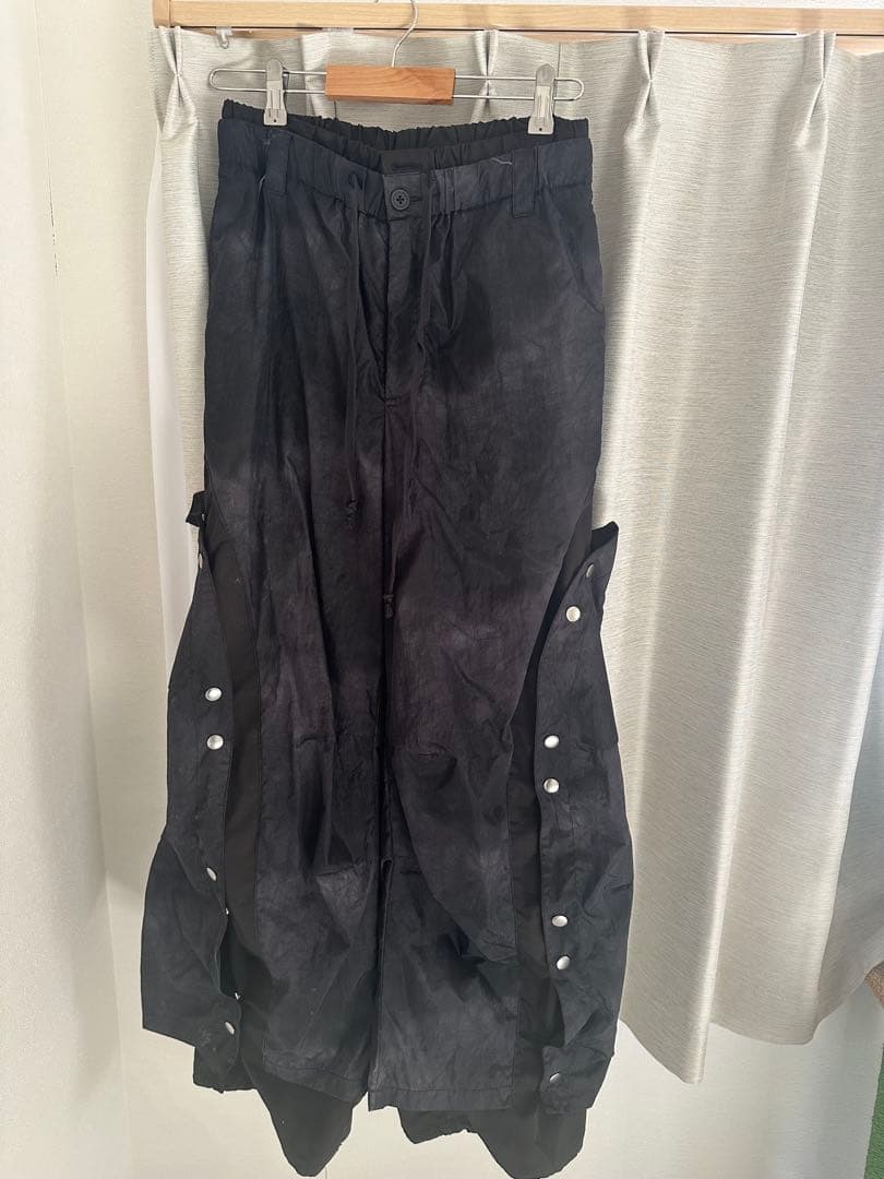 grancy ボタンレイヤードデザインナイロンパンツ