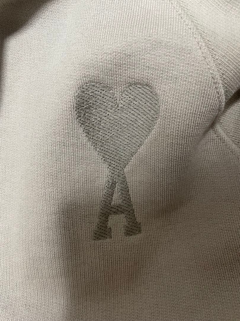 ナ*ロ様 ami ベージュ フード付きパーカー