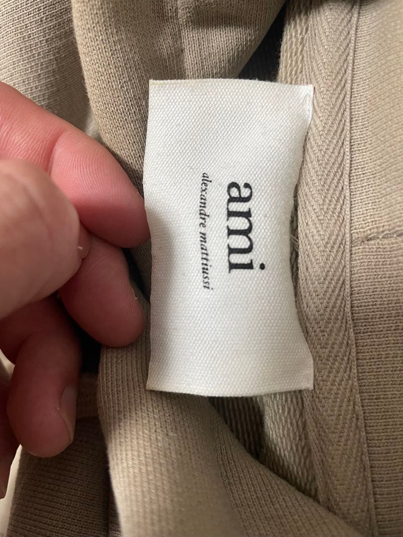 ナ*ロ様 ami ベージュ フード付きパーカー