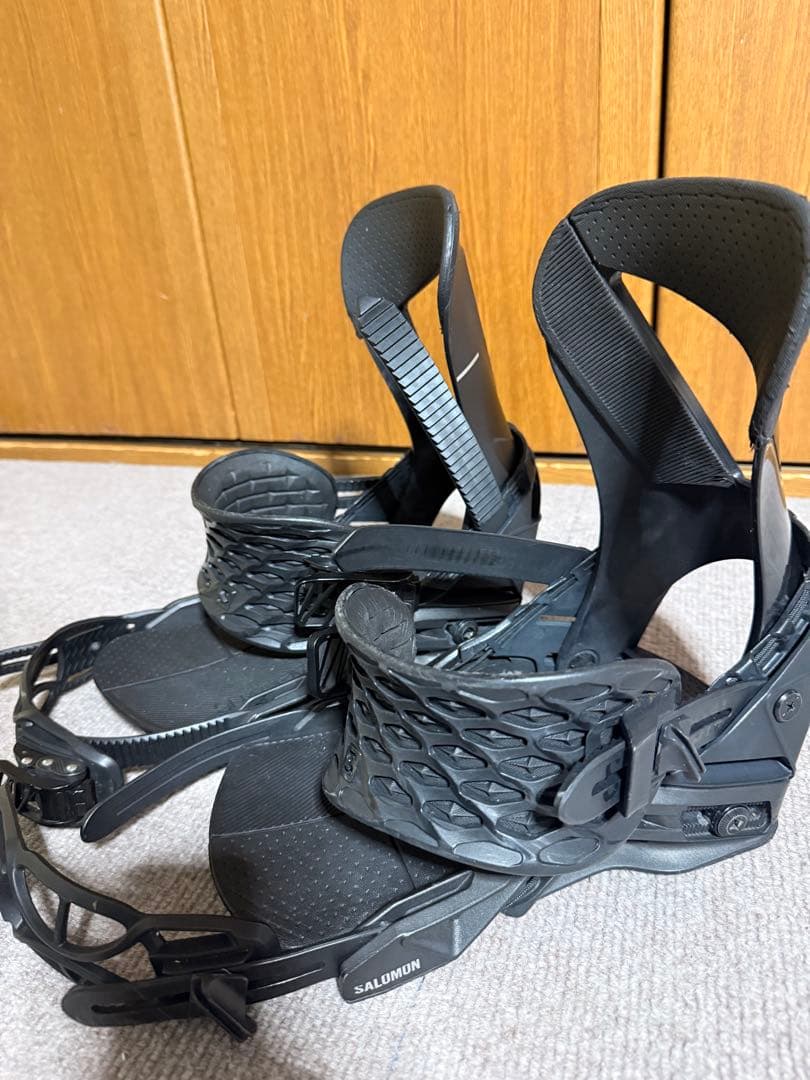 SALOMON ホログラム　ブラック ビンディング