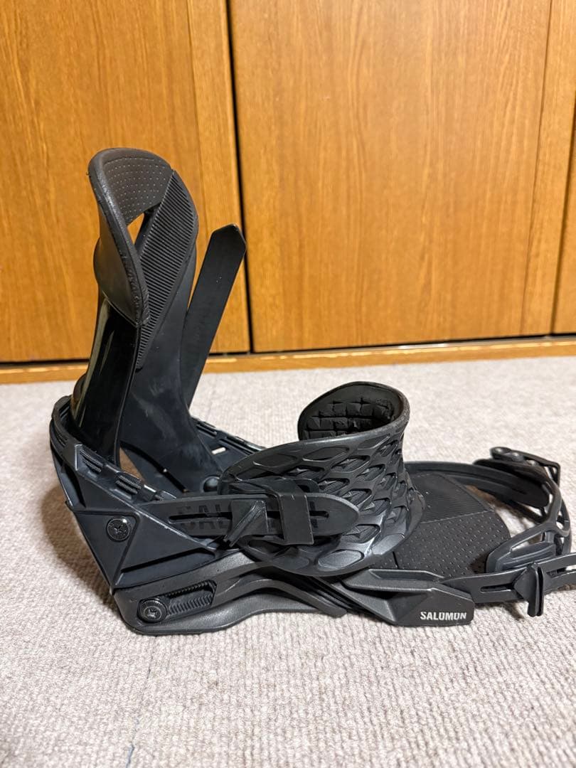 SALOMON ホログラム　ブラック ビンディング