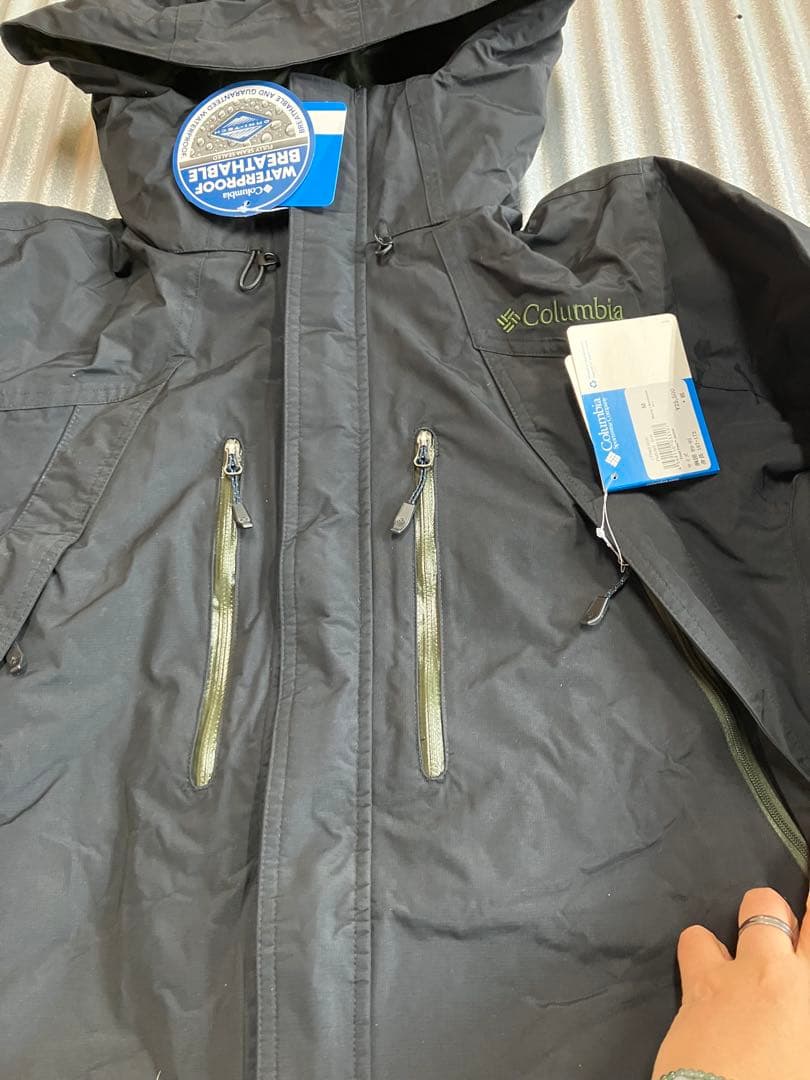 未使用　コロンビア　スノボウェア　上着　ジャケット　アウター　メンズ　黒　XS
