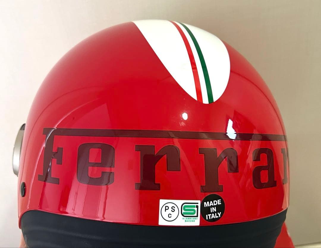 【激レアコラボ⭐︎未使用】momo モモデザイン　フェラーリ ヘルメット　Lサイズ