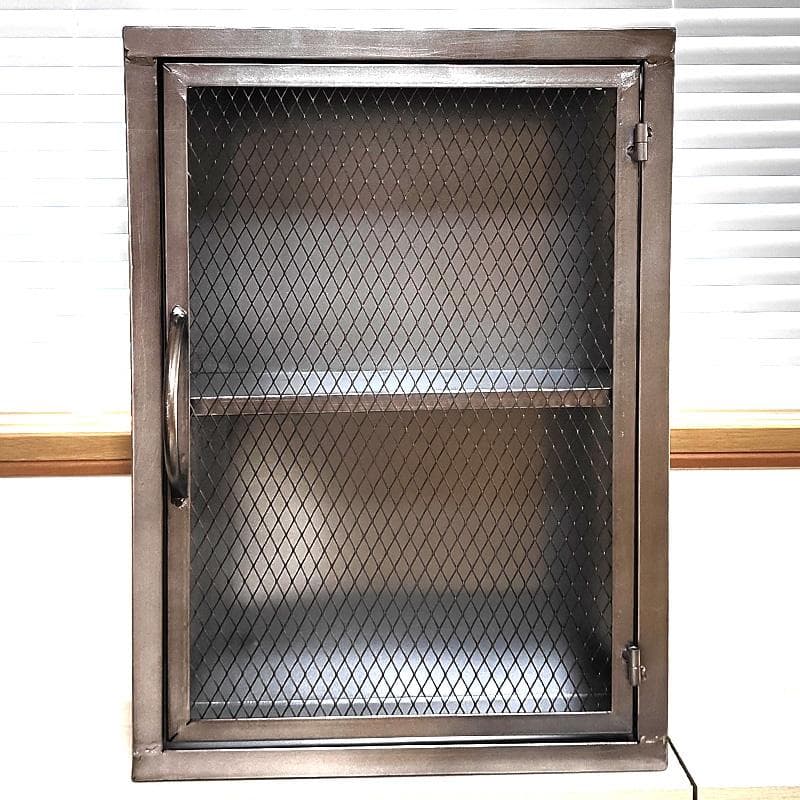 ラック 雑貨収納 ドア付き 家具 インダストリアルメタル 二段 壁掛け 小物入れ