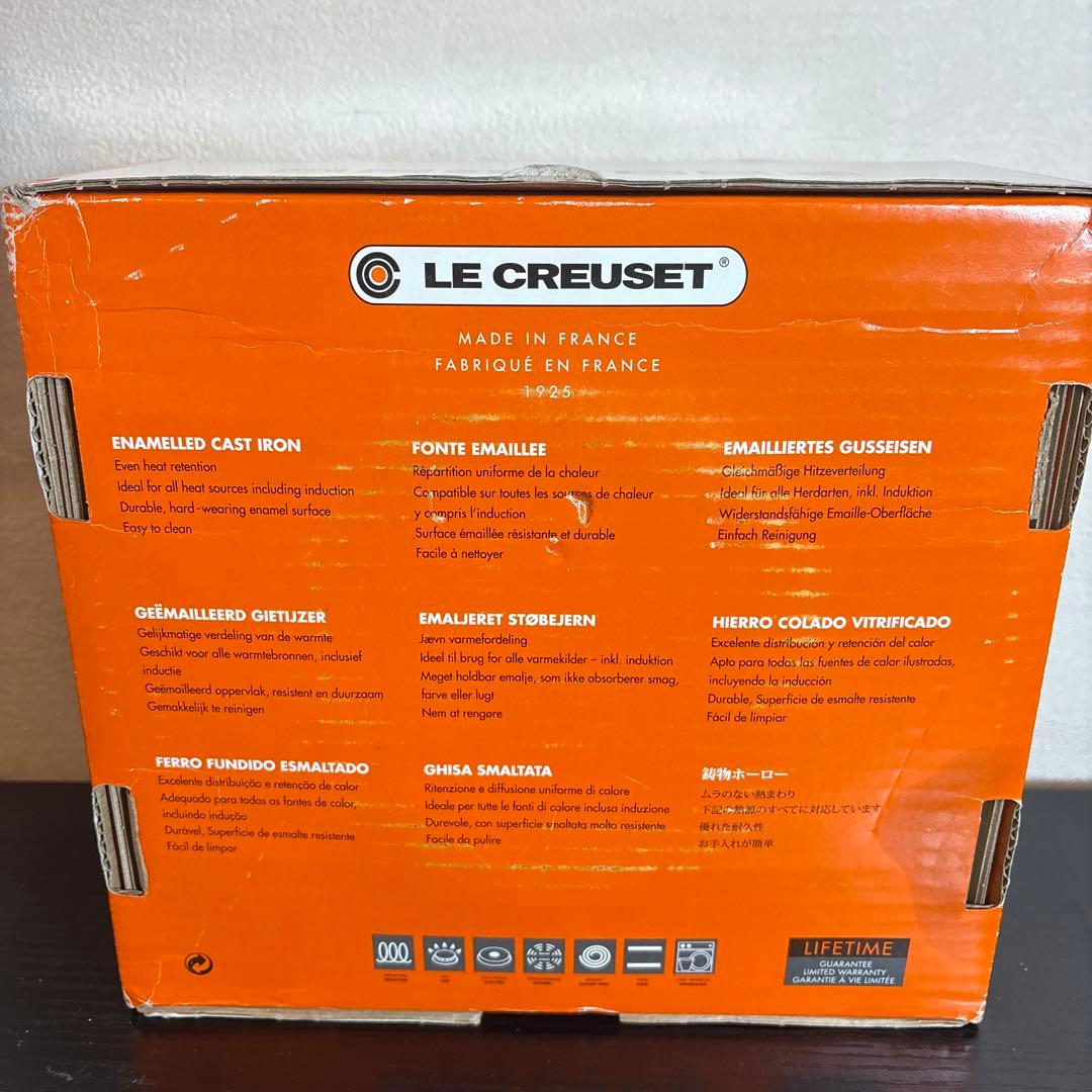 ル・クルーゼ ココットロンド 18cm チェリー 未使用 箱あり フランス製